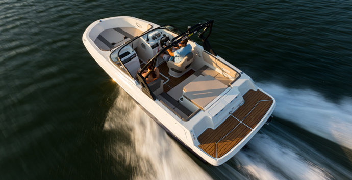 BAYLINER VR 4 BOWRIDER IB BAYLINER VR 4 BOWRIDER IB