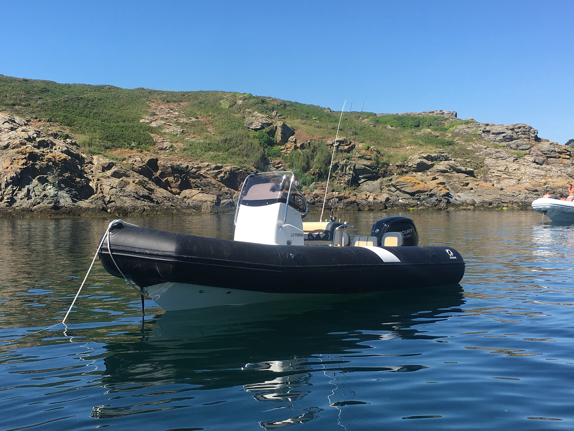 location bateau à base des sous marins de Lorient