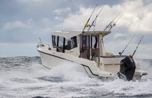 QUICKSILVER 805 PILOTHOUSE