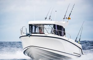 QUICKSILVER 805 PILOTHOUSE