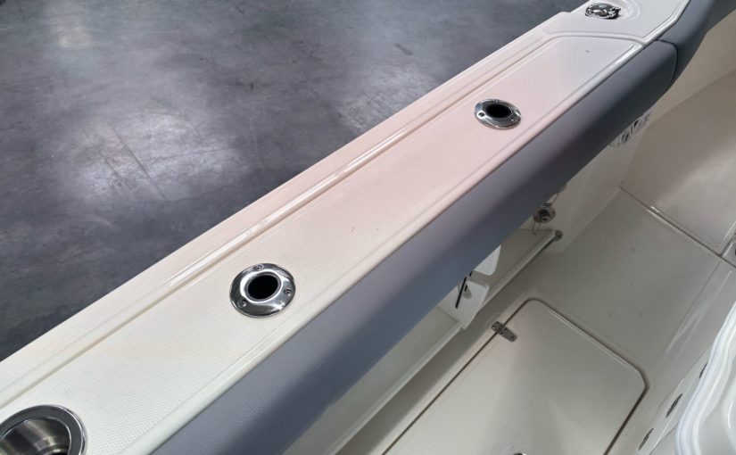 BOSTON WHALER 250 OUTRAGE