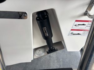 BOSTON WHALER 250 OUTRAGE