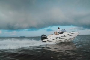 QUICKSILVER ACTIV 605 OPEN