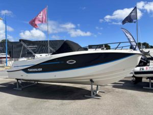 QUICKSILVER ACTIV 755 SUNDECK