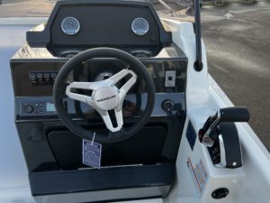 QUICKSILVER ACTIV 675 SUNDECK