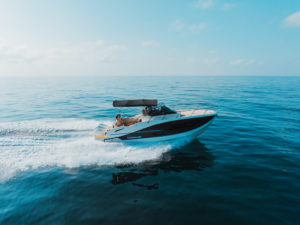 QUICKSILVER ACTIV 875 SUNDECK