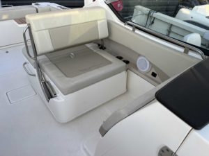 BOSTON WHALER 240 VANTAGE