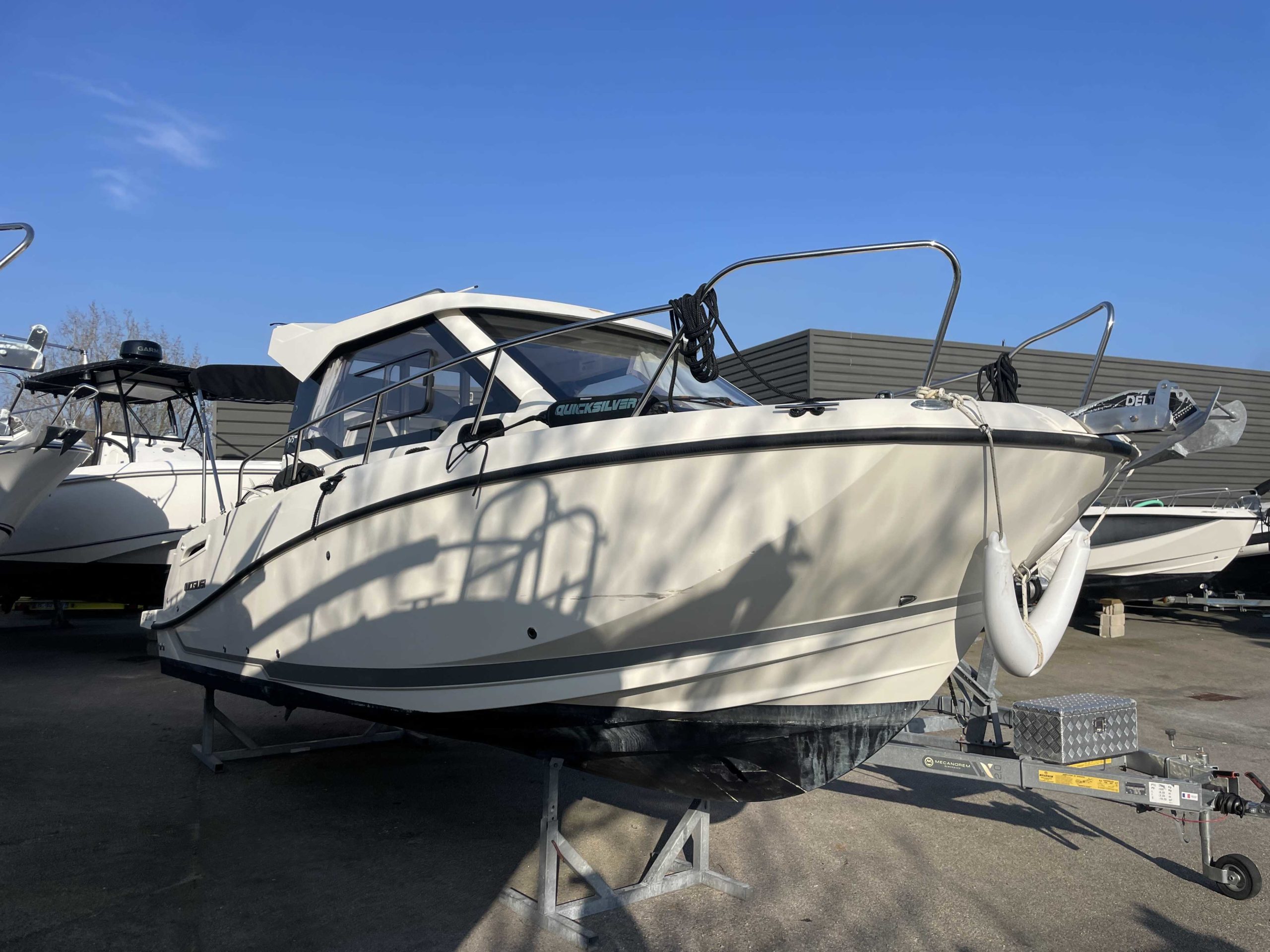 QUICKSILVER ACTIV 675 WEEKEND