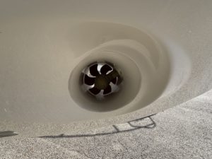 QUICKSILVER ACTIV 875 SUNDECK