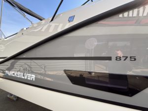 QUICKSILVER ACTIV 875 SUNDECK