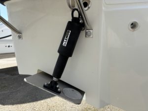 QUICKSILVER ACTIV 875 SUNDECK