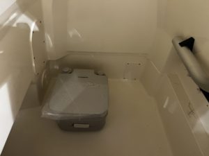 BOSTON WHALER 220 DAUNTLESS