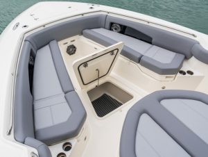 BOSTON WHALER 360 outrage