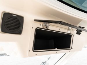 BOSTON WHALER 380 Realm