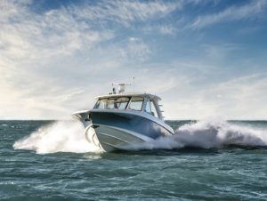 BOSTON WHALER 380 Realm