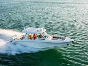 BOSTON WHALER 350 Realm
