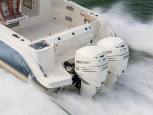 BOSTON WHALER 325 Conquest
