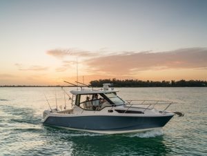 BOSTON WHALER 325 Conquest