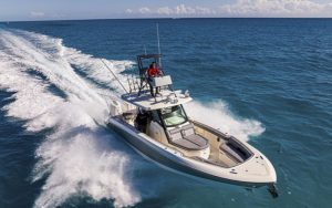 BOSTON WHALER 360 outrage
