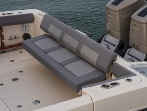 BOSTON WHALER 420 Outrage