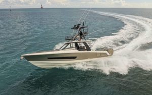 BOSTON WHALER 420 Outrage