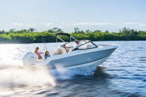 BOSTON WHALER 210 Vantage