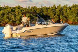 BOSTON WHALER 210 Vantage