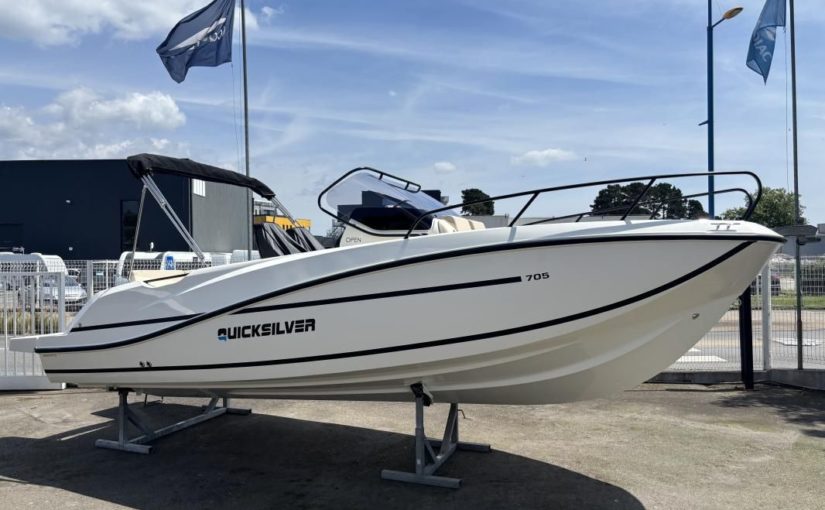 QUICKSILVER 705 Open