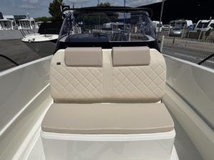 QUICKSILVER 705 Open