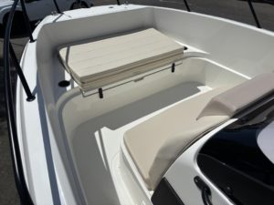 QUICKSILVER 705 Open