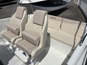 QUICKSILVER 705 Open