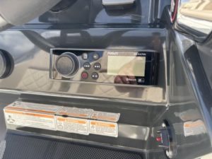 QUICKSILVER 705 Open