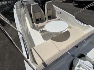 QUICKSILVER 705 Open