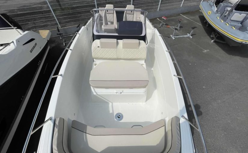 QUICKSILVER 805 Open