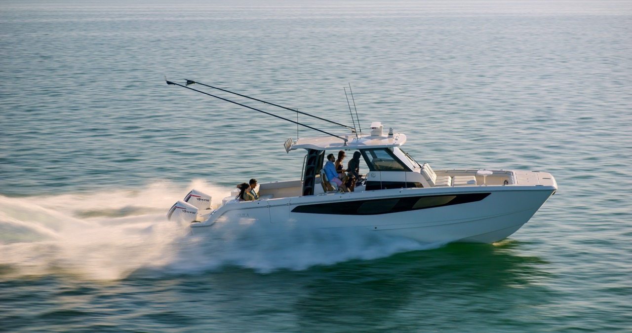 AQUILA 36 Molokai