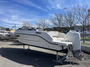 QUICKSILVER ACTIV 755 CRUISER