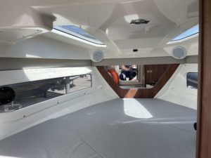 QUICKSILVER ACTIV 755 CRUISER