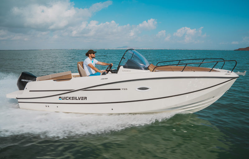 QUICKSILVER Activ 755 Sundeck