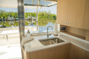 AQUILA 42 Yacht