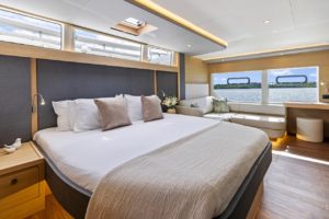AQUILA 50 Yacht