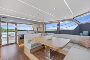 AQUILA 50 Yacht