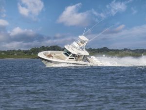 BOSTON WHALER 380 Outrage