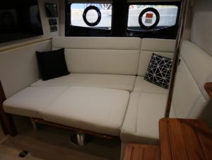 BOSTON WHALER 405 conquest