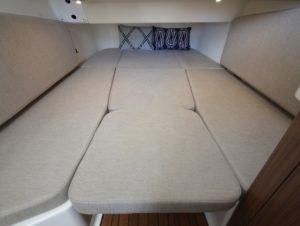 BOSTON WHALER 380 Outrage