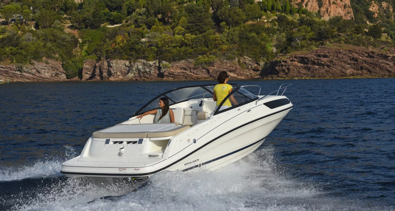 BAYLINER VR5 Cuddy