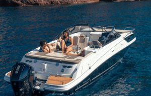 BAYLINER VR6 Cuddy Outboard