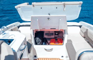 BAYLINER VR6 Cuddy Outboard