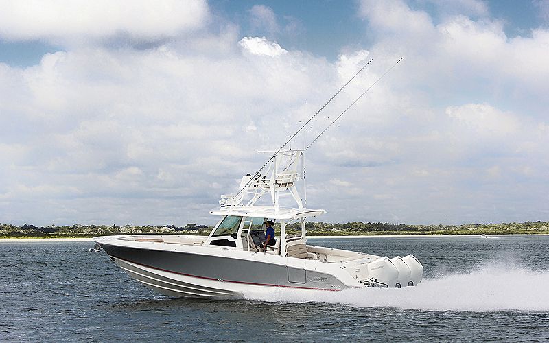 BOSTON WHALER 380 Outrage