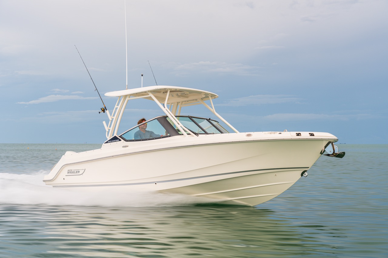 BOSTON WHALER 240 Vantage