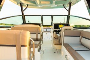 BOSTON WHALER 330 Vantage